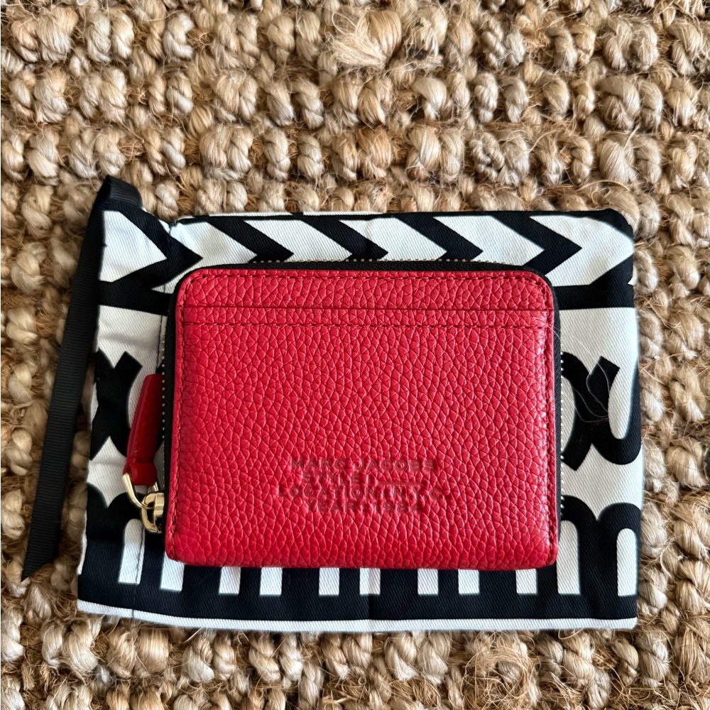 Marc Jacobs Leather Wallet - Picture 2 of 5
